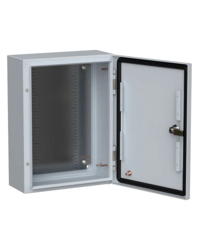 ЩМП-40.30.15 TITAN 5 УХЛ1 IP66 400x300x150 (TI5-10-N-040-030-015-66). Шкаф металлический с монтажной платой. IEK в Оренбурге