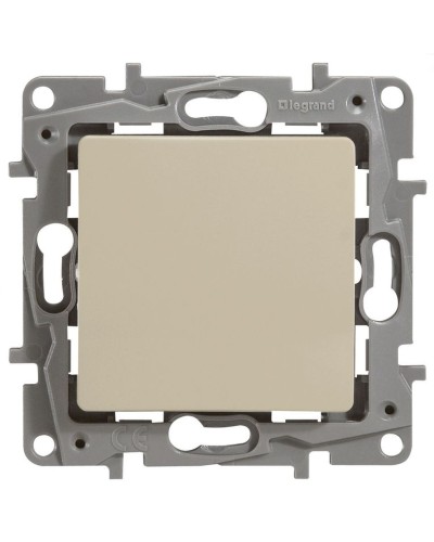 Выключатель 10AX-250В ETIKA, слоновая кость (672301). Выключатель. LegranD в Оренбурге